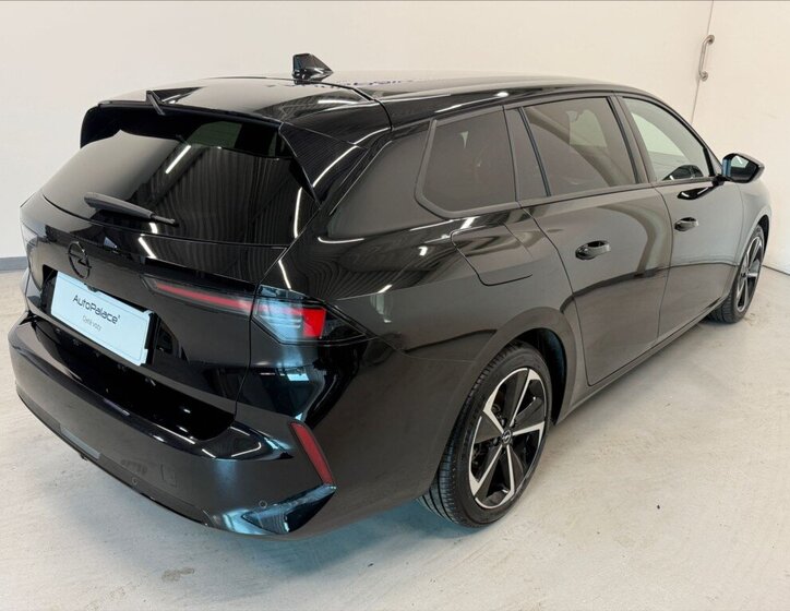 Opel Astra Kombi 1,2 l 96 kw