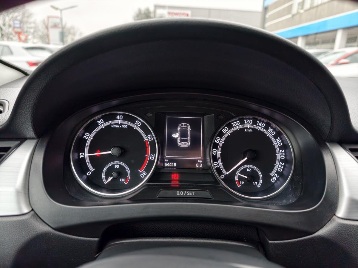 Škoda Rapid Hatchback 999,0 81 kw