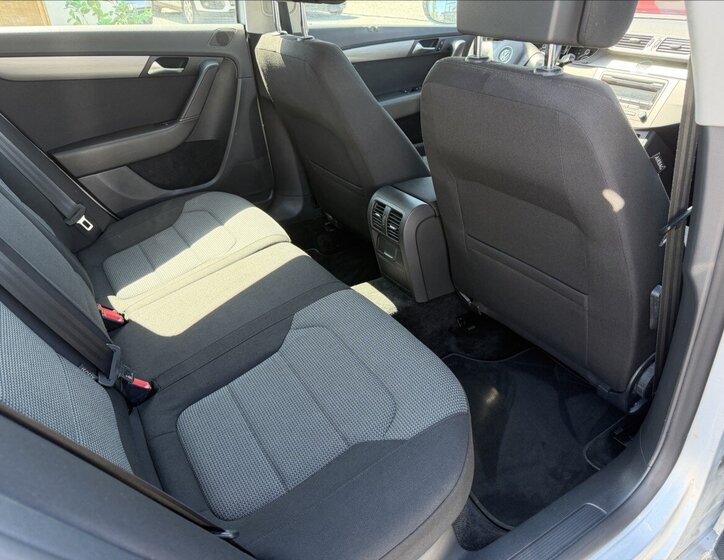 Volkswagen Passat Kombi 2,0 l 103 kw