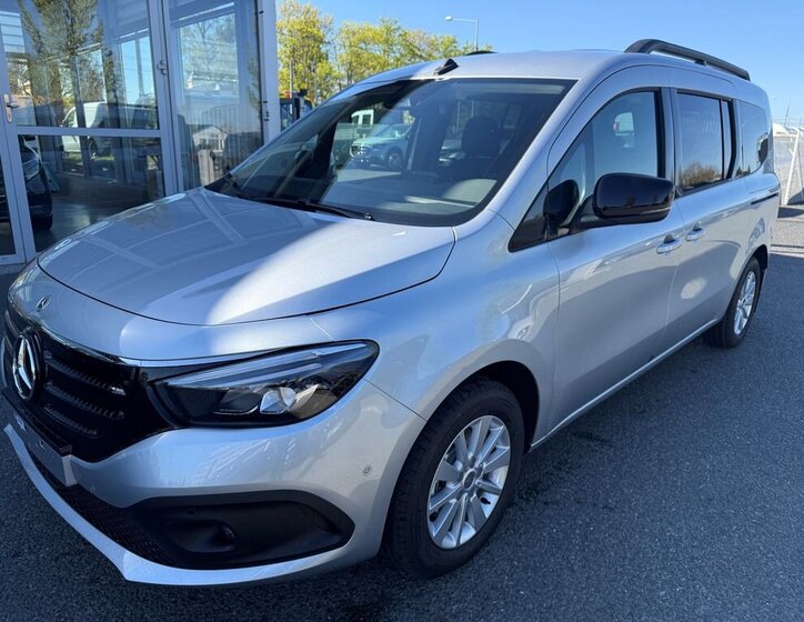 Mercedes-Benz Ostatní Ostatní 0,0 90 kw