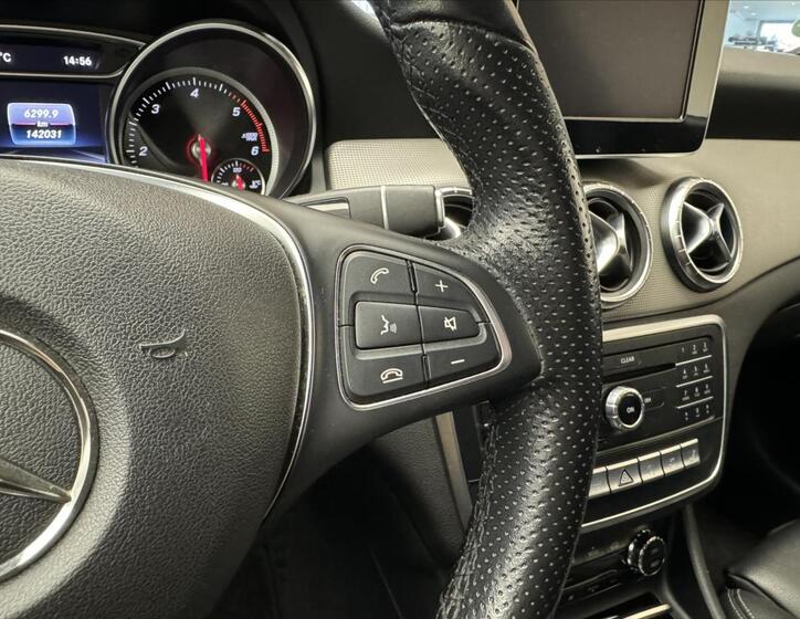 Mercedes-Benz CLA 13