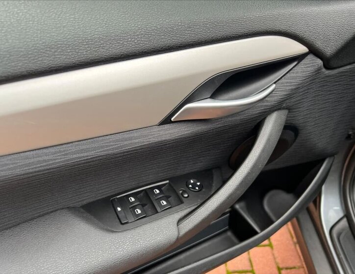 BMW X1 Kombi 2,0 l 105 kw