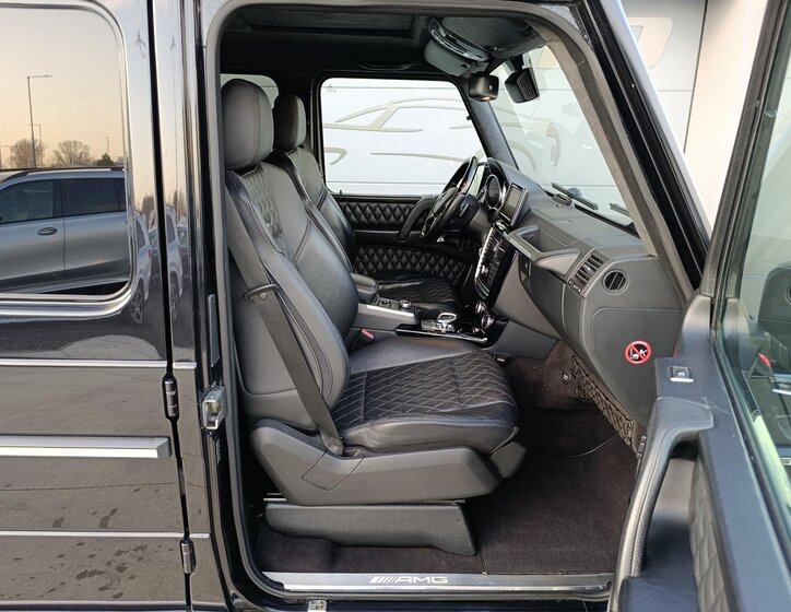 Mercedes-Benz Třídy G SUV / Terénní 5,5 l 400 kw