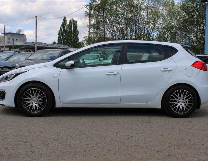 KIA Ceed Hatchback 1,4 l 73 kw