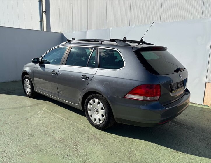 Volkswagen Golf Kombi 1,6 l 75 kw