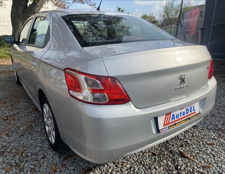 Peugeot 301 3