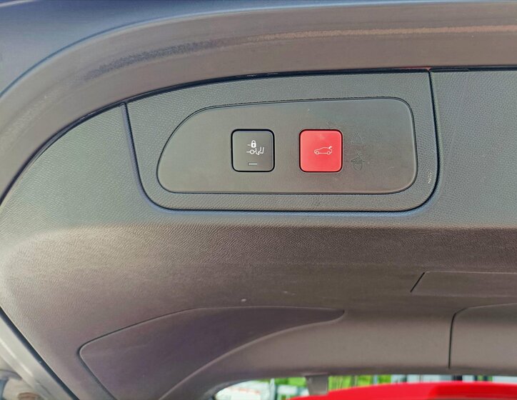 DS Automobiles DS7 Crossback SUV / Terénní 2,0 l 132 kw