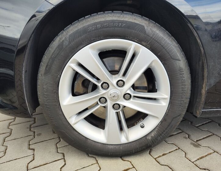 Opel Insignia Kombi 2,0 l 125 kw