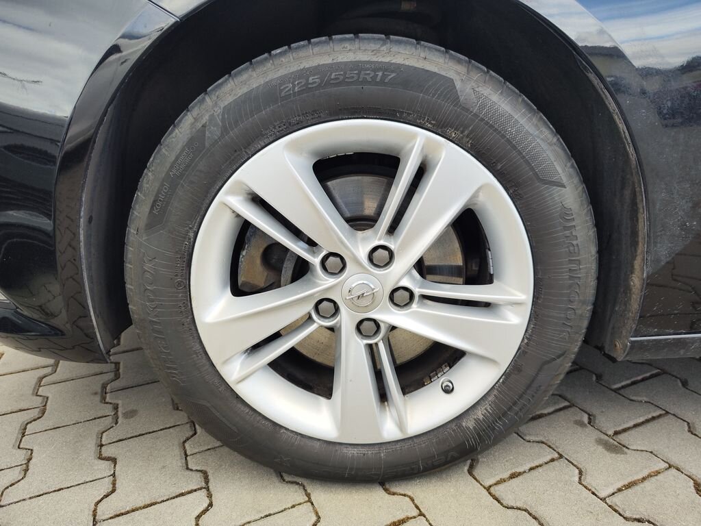 Opel Insignia Kombi 2,0 l 125 kw