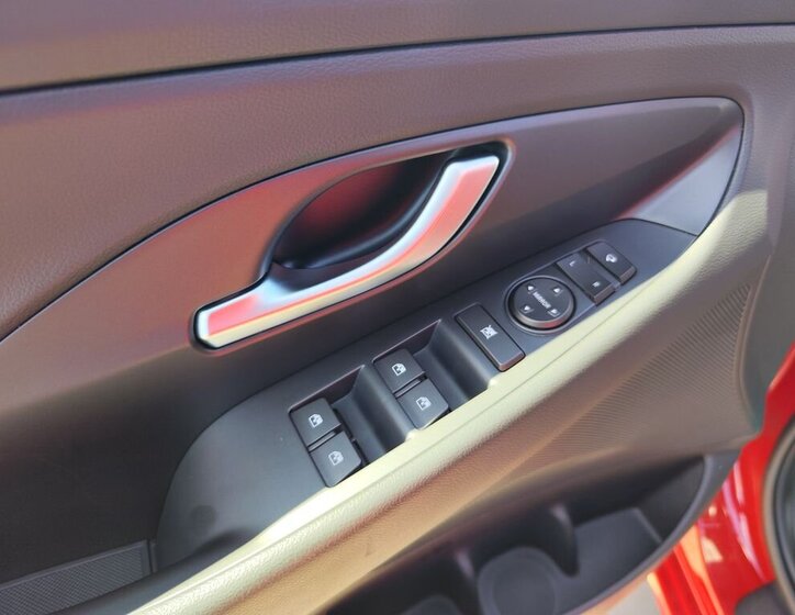 Hyundai i30 Kombi 998,0 74 kw