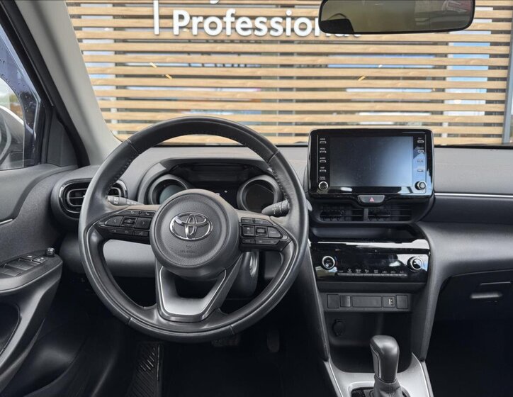 Toyota Yaris Cross 5