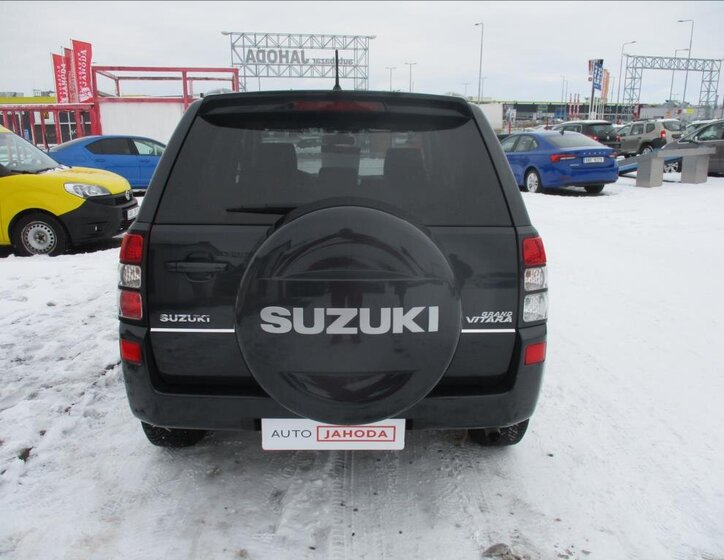 Suzuki Grand Vitara 6