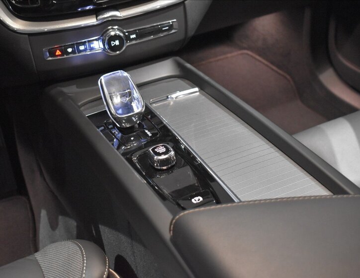 Volvo XC60 SUV / Terénní 2,0 l 184 kw