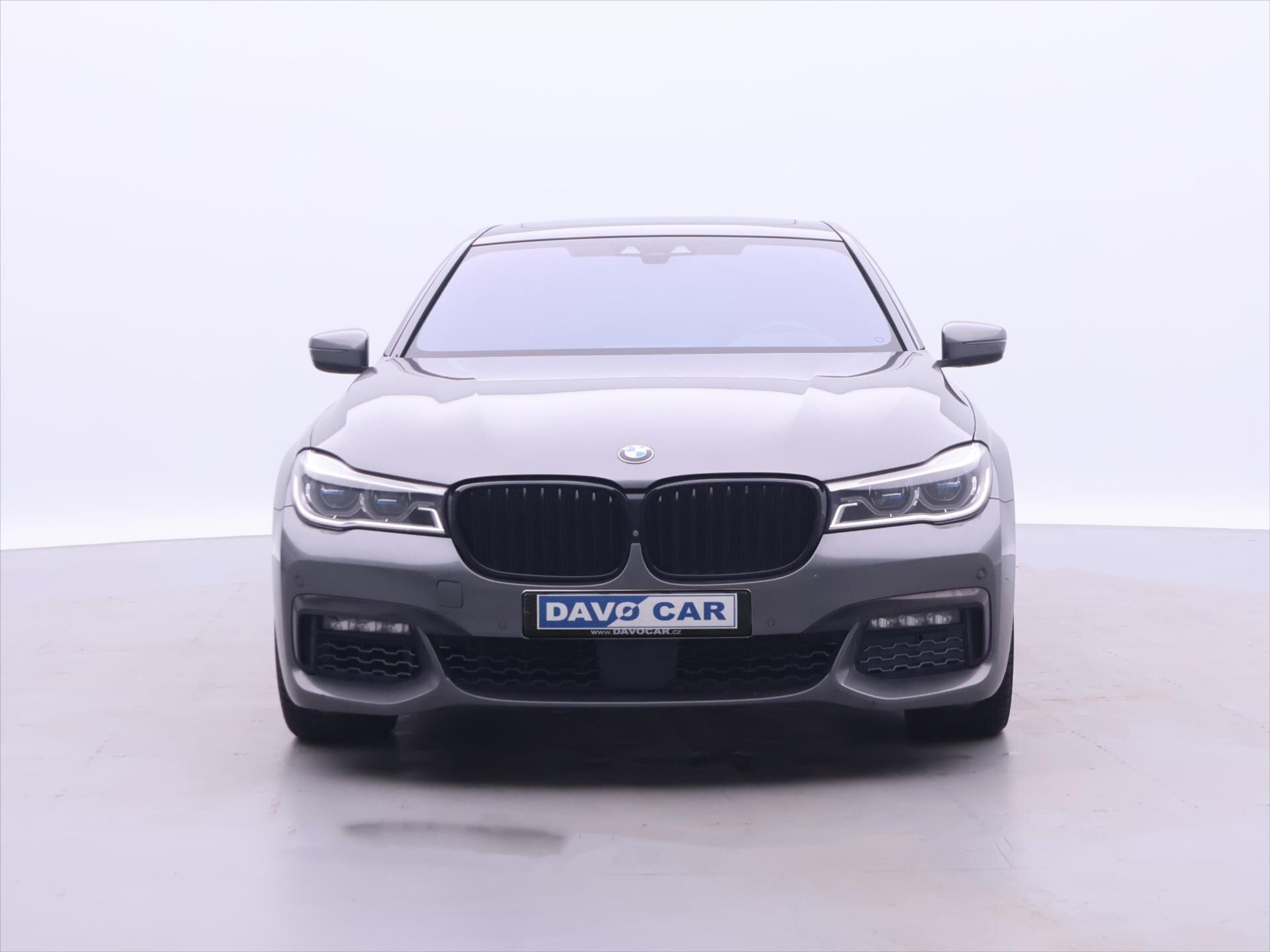 BMW Řada 7 Sedan 4,4 l 330 kw