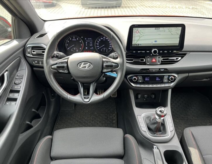 Hyundai i30 10