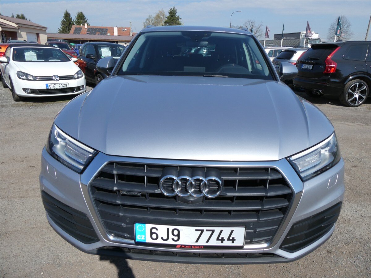 Audi Q5 SUV / Terénní 2,0 l 120 kw