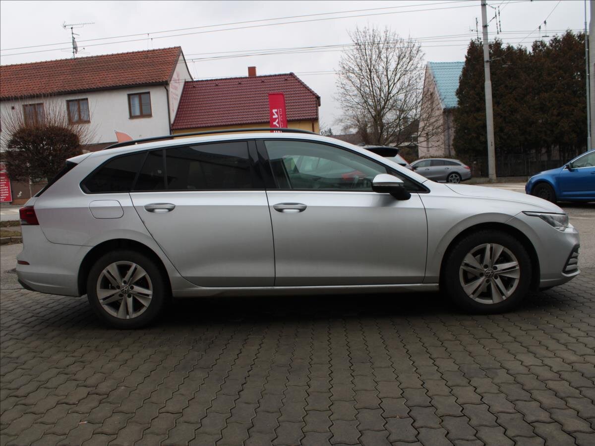 Volkswagen Golf Kombi 1,5 l 110 kw