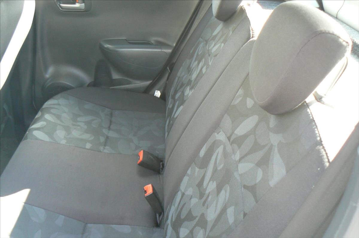 Suzuki Alto Hatchback 996,0 50 kw