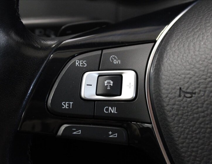 Volkswagen Sharan MPV 2,0 l 110 kw