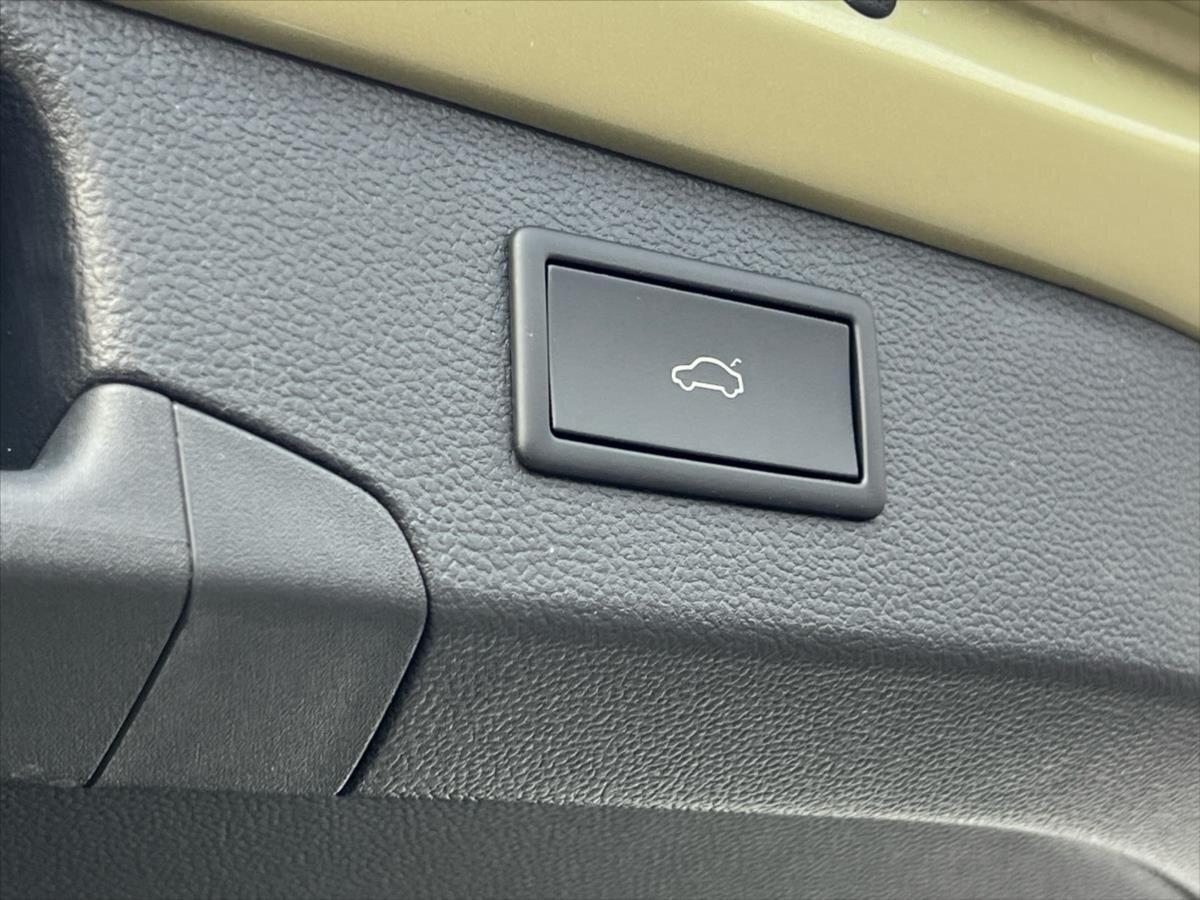 Škoda Superb Kombi 2,0 l 142 kw