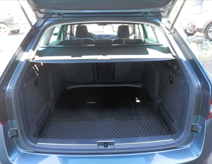 Škoda Superb Kombi 2,0 l 110 kw