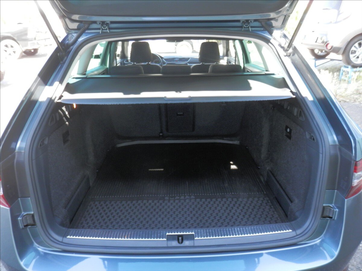 Škoda Superb Kombi 2,0 l 110 kw