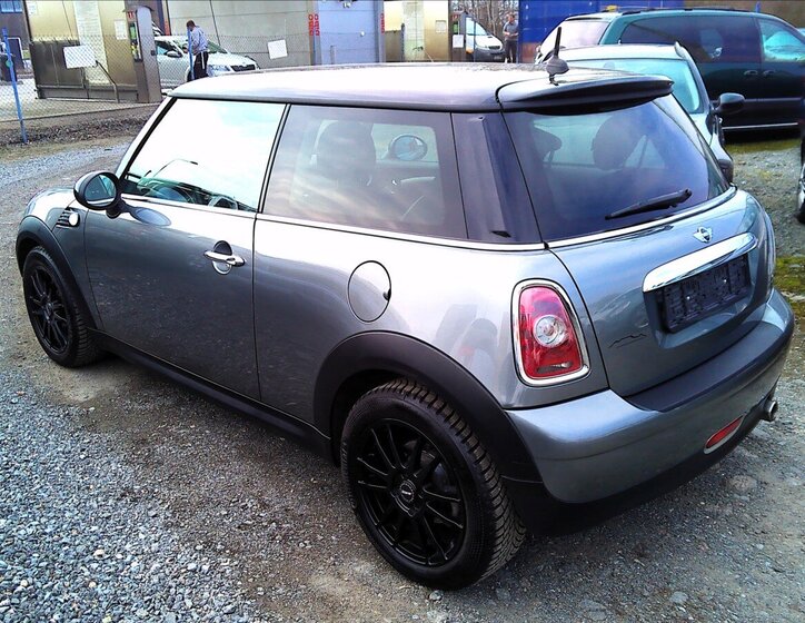 Mini Cooper Hatchback 1,6 l 90 kw