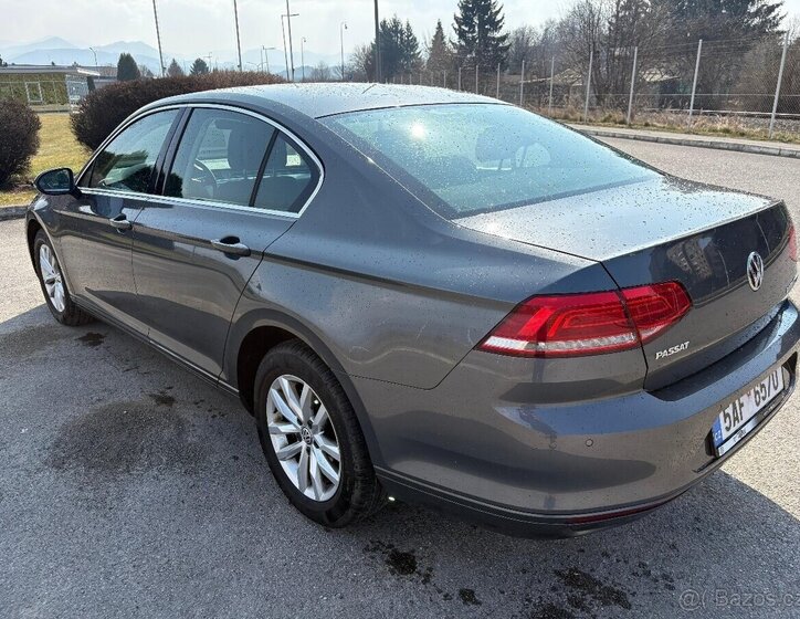 Volkswagen Passat Sedan / Limuzína 0,0 110 kw