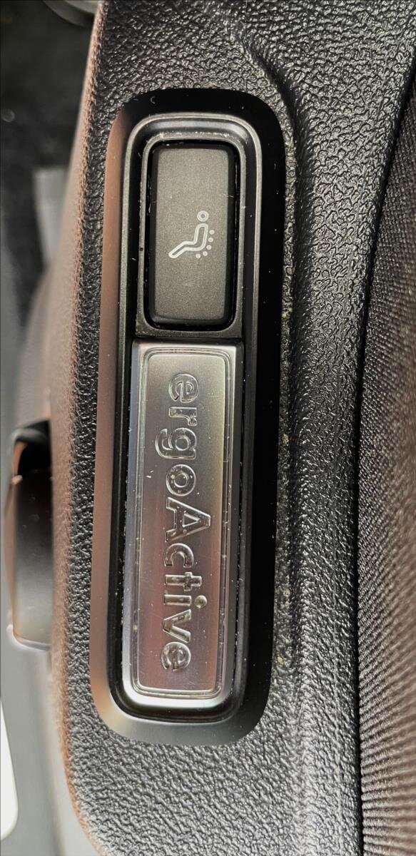 Volkswagen Tiguan SUV 2,0 l 110 kw