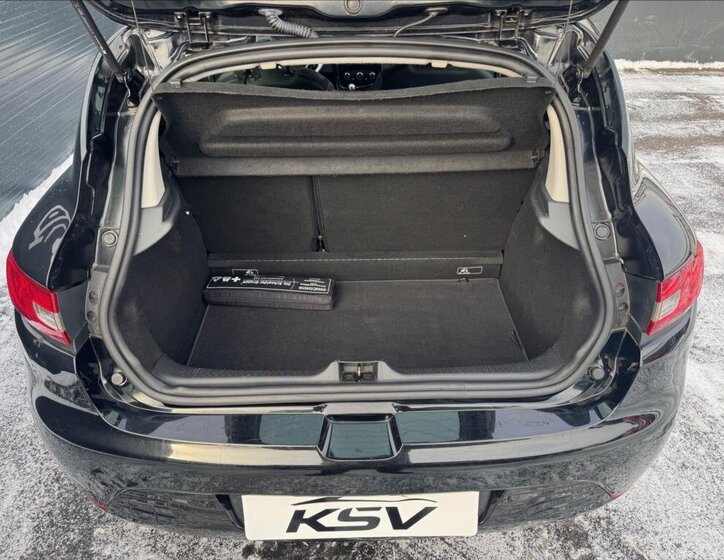 Renault Clio Hatchback 898,0 66 kw