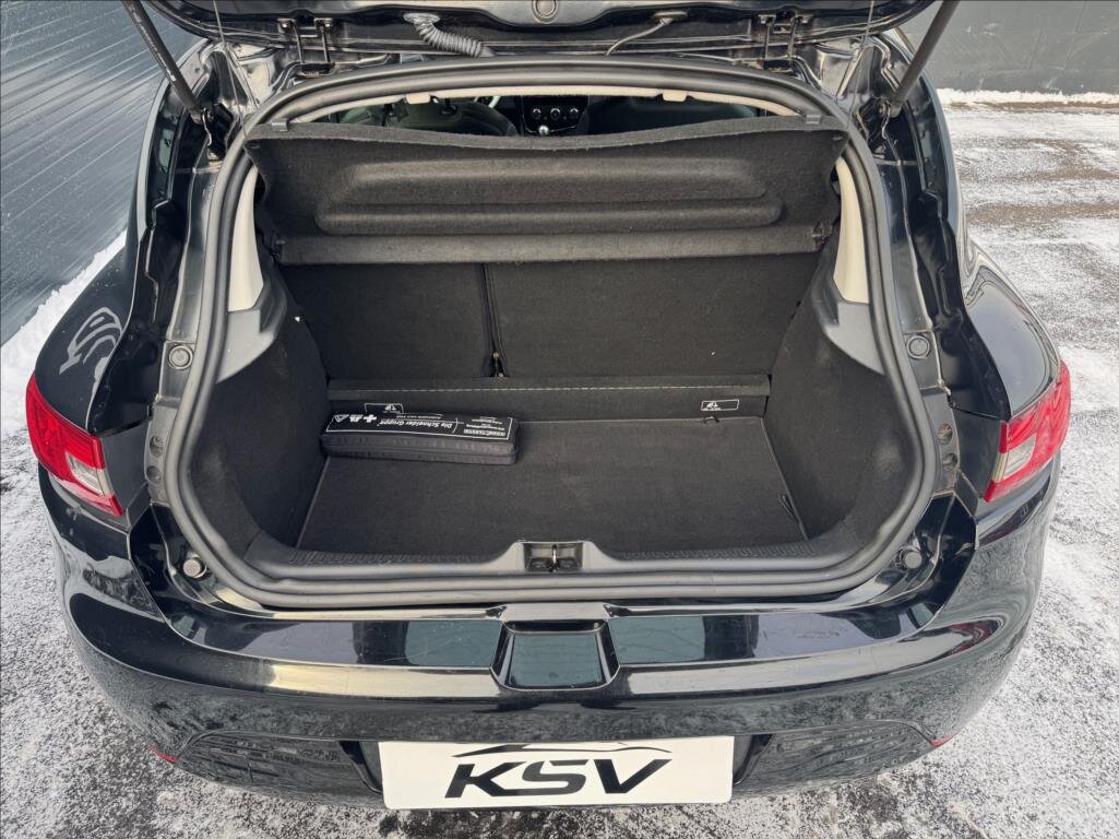 Renault Clio Hatchback 898,0 66 kw