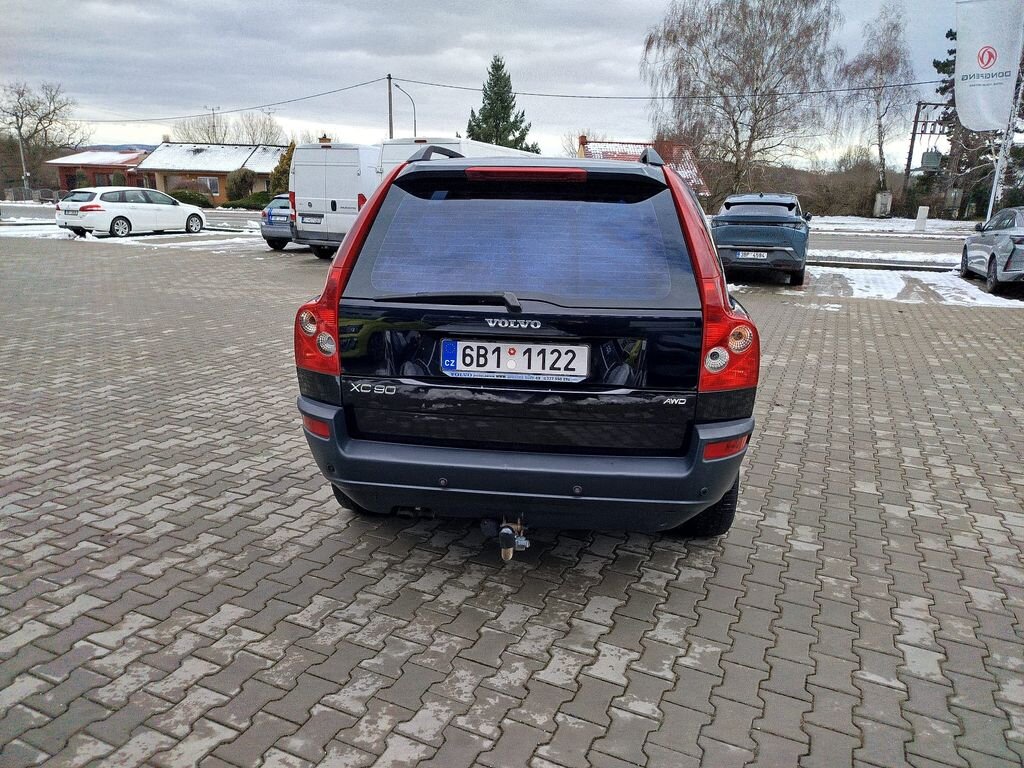 Volvo XC90 SUV / Terénní 2,4 l 136 kw