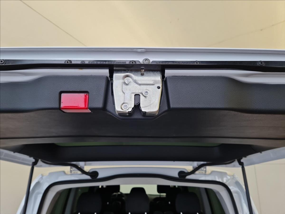 Mercedes-Benz Vito MPV 2,0 l 140 kw