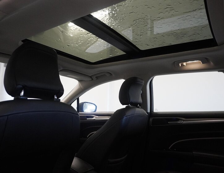 Ford Mondeo Kombi 2,0 l 179 kw