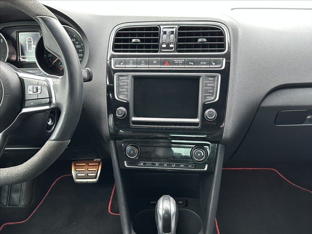 Volkswagen Polo Hatchback 1,8 l 141 kw