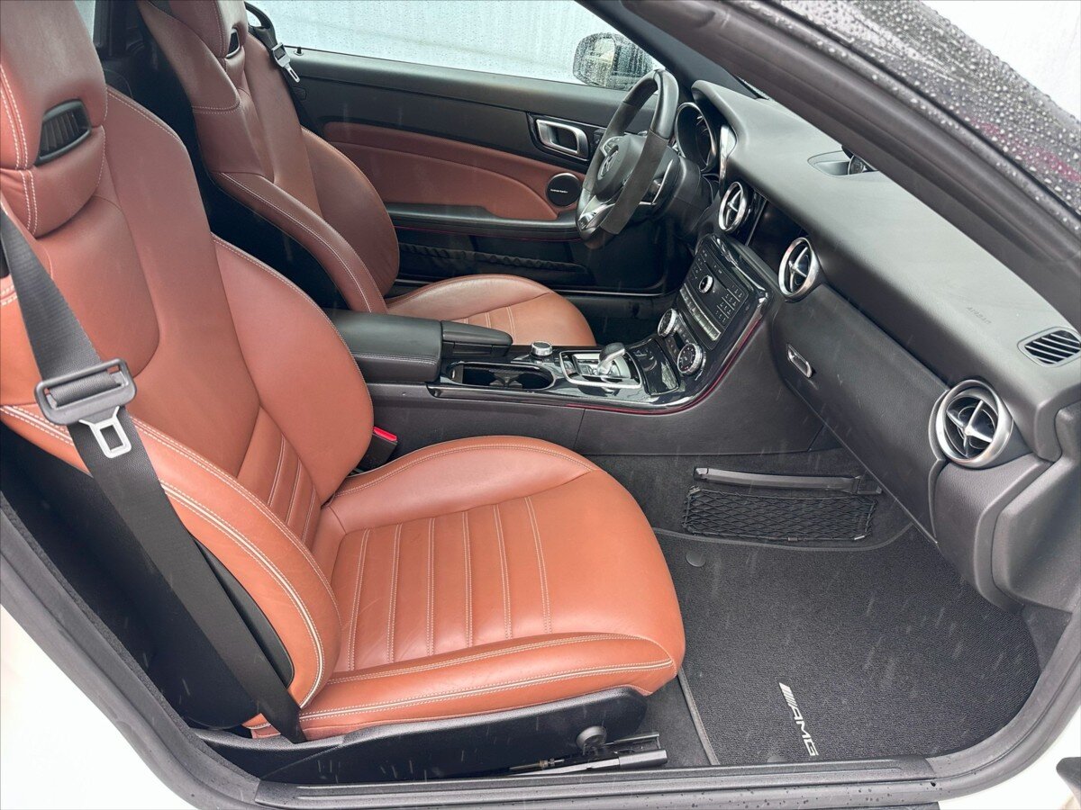 Mercedes-Benz SLC Kabriolet 3,0 l 270 kw