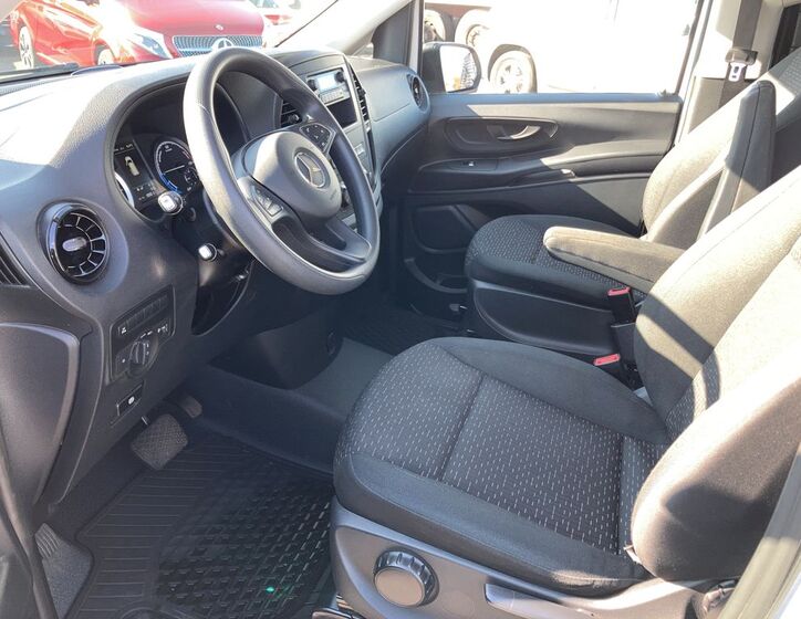 Mercedes-Benz Vito 15