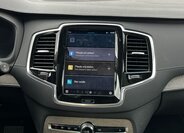 Volvo XC90 SUV / Terénní 2,0 l 335 kw