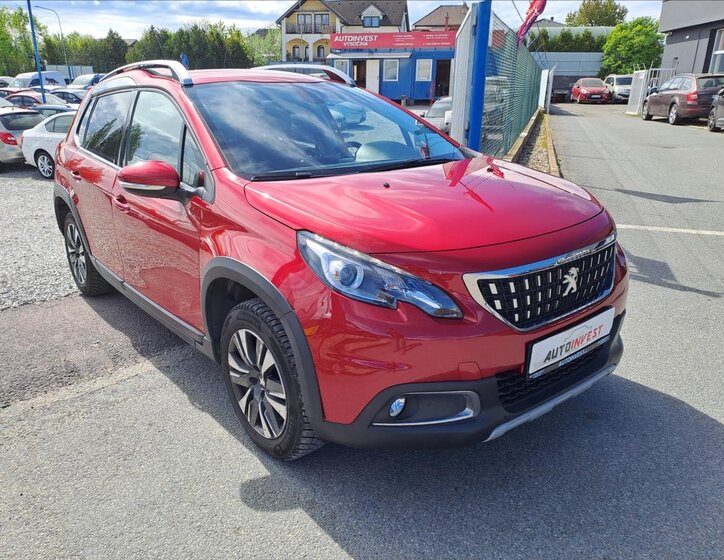Peugeot 2008 MPV 1,2 l 81 kw