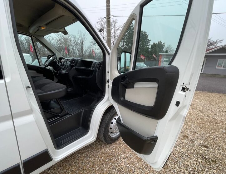 Peugeot Boxer 18