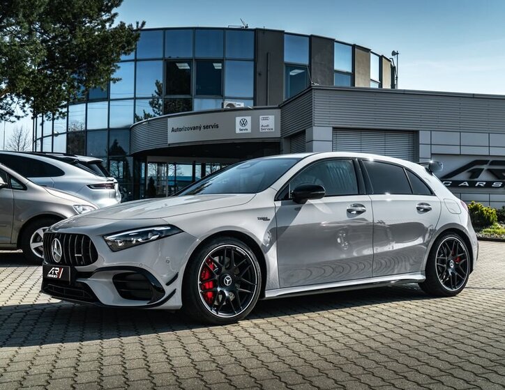 Mercedes-Benz Třídy A Hatchback 2,0 l 310 kw