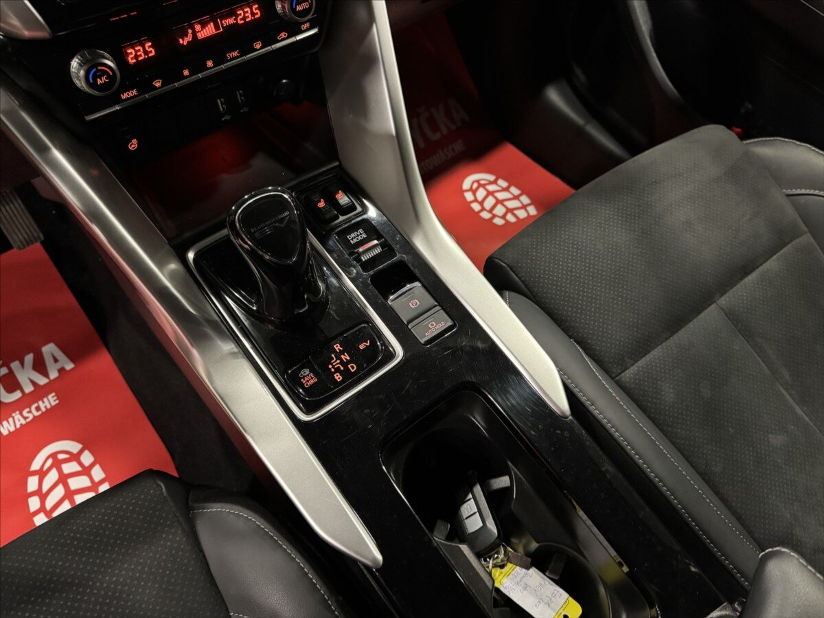 Mitsubishi Eclipse Cross SUV 2,4 l 138 kw