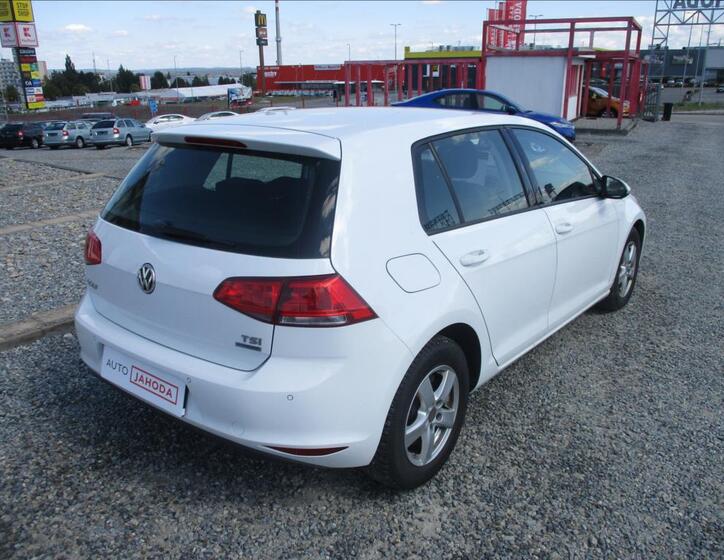 Volkswagen Golf 8