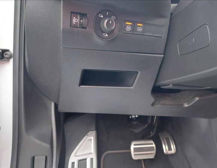 DS Automobiles DS7 Crossback 24