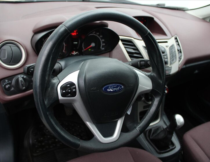 Ford Fiesta Hatchback 1,2 l 44 kw
