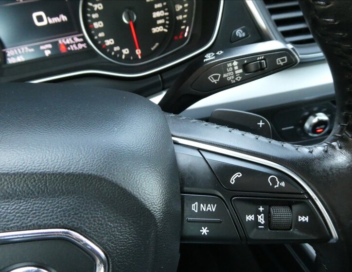 Audi Q5 SUV / Terénní 2,0 l 120 kw