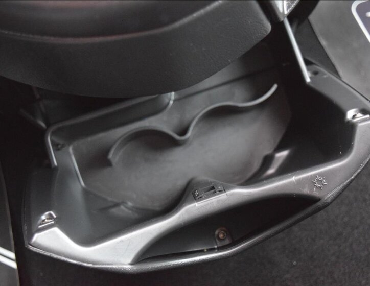 Peugeot 807 MPV 2,0 l 100 kw