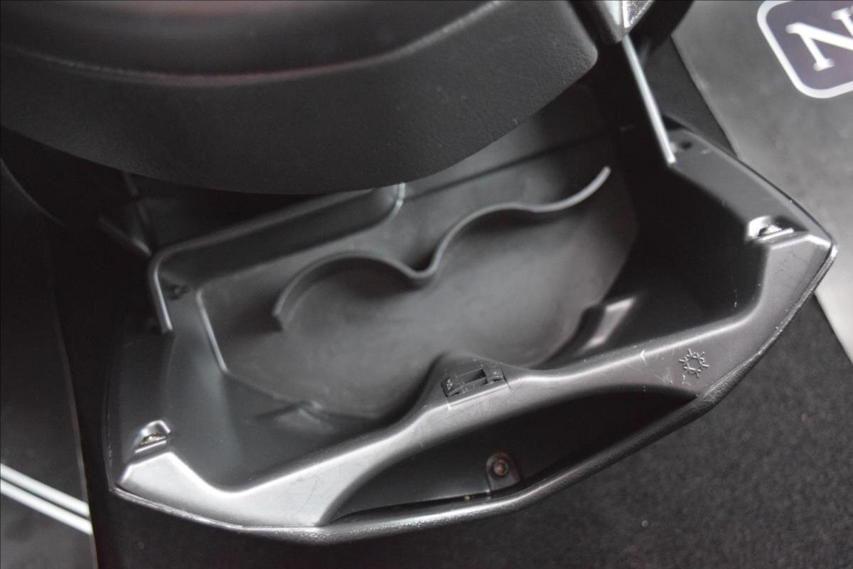 Peugeot 807 MPV 2,0 l 100 kw