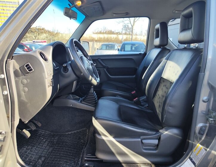 Suzuki Jimny SUV 1,3 l 63 kw