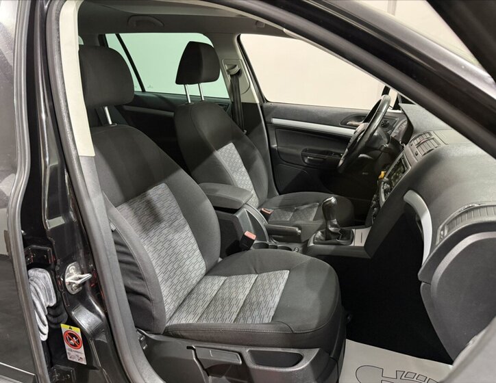 Škoda Octavia Kombi 2,0 l 103 kw